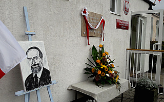 Poeta i publicysta Erwin Kruk  patronem szkoły w Elgnówku